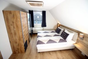 Schlafzimmer 3.1